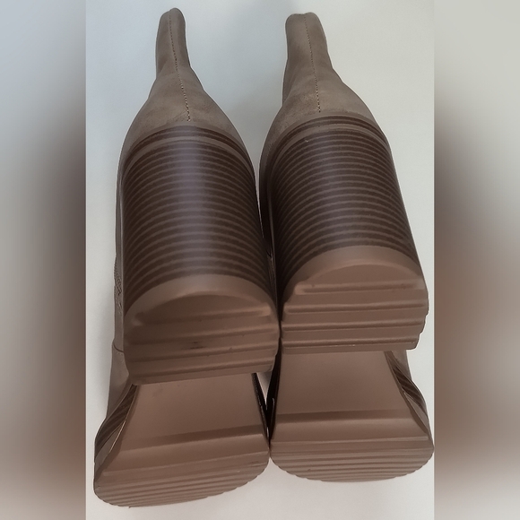 New Steve Madden Heel Boots / Size 10 - Picture 3 of 6